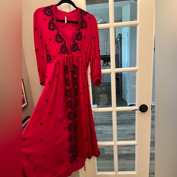 Gorgeous red/magenta dress with floral black embroidery by Free People - Picture 1 of 13